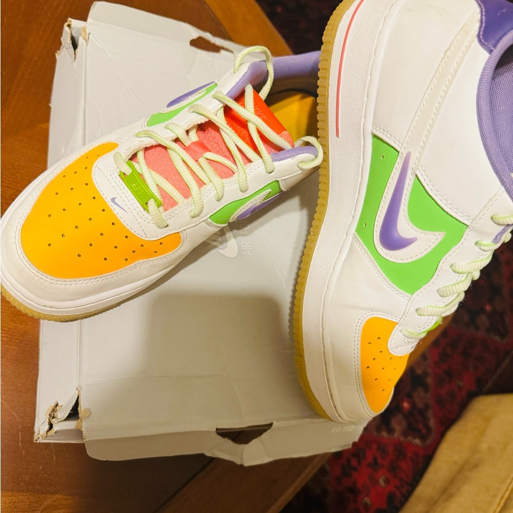 Nike Air Force 1 LV8 1 white yellow color